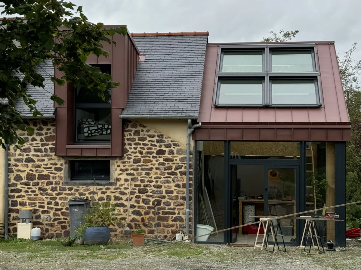 Extension d'une longère à Pacé, vue 1