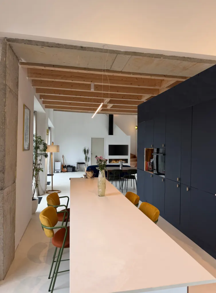 Rénovation et surélévation d'une longère à Le Rheu, vue 2