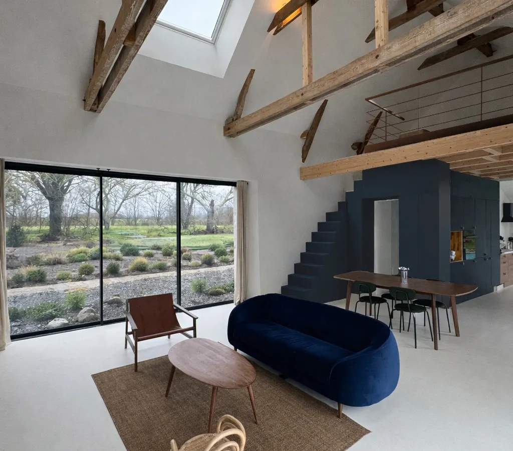 Rénovation et surélévation d'une longère à Le Rheu, vue 1